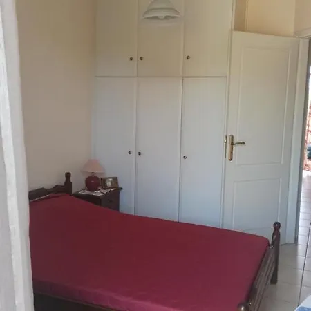 Apartament Mavrovouni House *